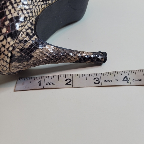 Penny Loves Kenny Snake Print Stiletto Pump Size Women's 6.5 - Picture 9 of 10